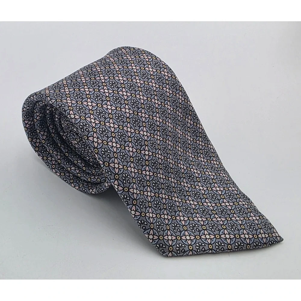 Izod Mens Geometric Medallion Print Necktie Blue Pink Yellow Classic Silk Feel